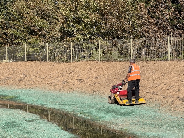 ff95831ec7d64a6ce824e64081ae89f5